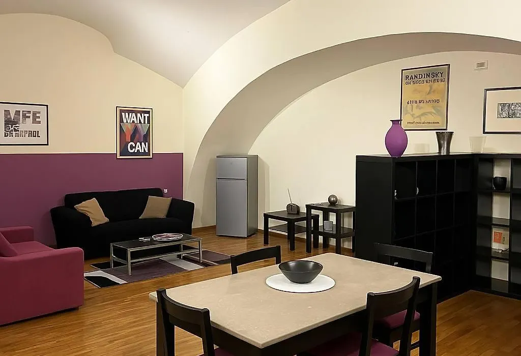 Amedeo Metro Loft Napoli Centro-1